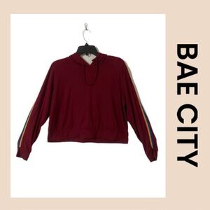 Women’s Long Sleeve Cropped Hoodie Size L/XL